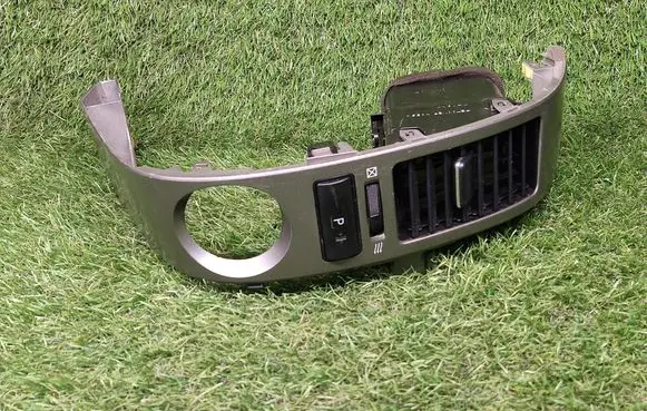 Toyota Prius (XW20) Dashboard side air vent grill/cover trim 5567047050