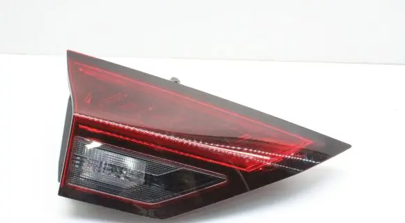 Nissan X-Trail T33 Tailgate rear/tail lights