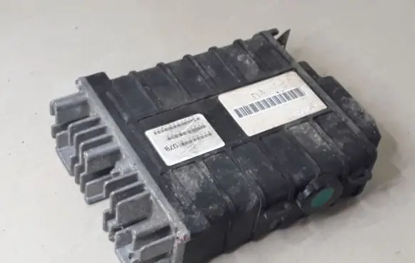 Volkswagen Golf III Engine control unit/module 0280000716 855907403A