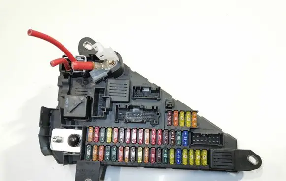 BMW 5 E60 E61 Fuse module 9138830 518956057