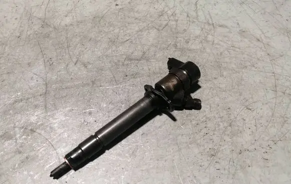 Volvo XC90 Fuel injector 0445110078