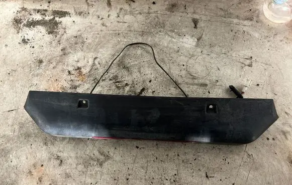 Iveco Daily 6th gen Third/center stoplight 5801557592