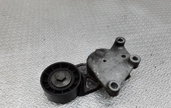 Mazda 2 Generator/alternator belt tensioner