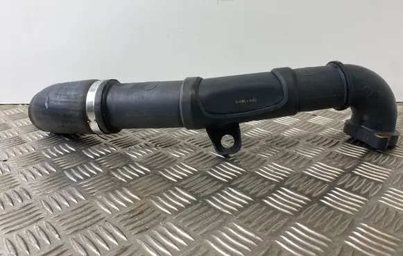 Intercooler hose/pipe