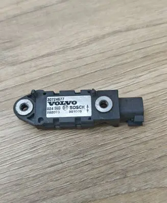 Volvo XC90 Airbag deployment crash/impact sensor 30724677 301005 202099