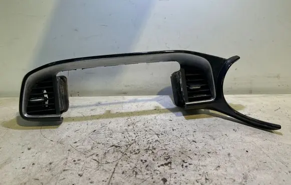 KIA Xceed Dash center air vent grill 97410J7AA0