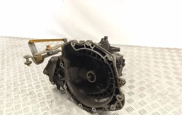 Opel Corsa D Manual 5 speed gearbox R90400206