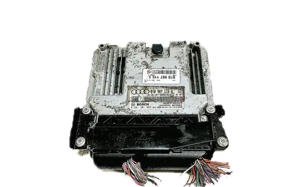 Audi A5 8T 8F Engine control unit/module 8T0907115A