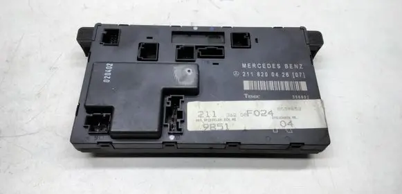 Mercedes-Benz E W211 Door control unit/module 2118200426