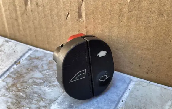 Ford Fiesta Electric window control switch 96FG14529AC