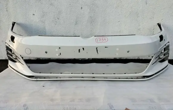 Volkswagen Golf VII Front bumper 5G0807221