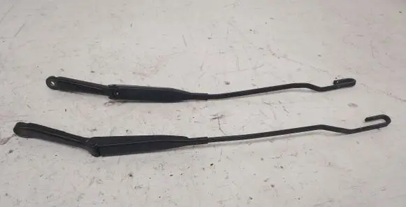 Opel Astra G Front wiper blade arm 