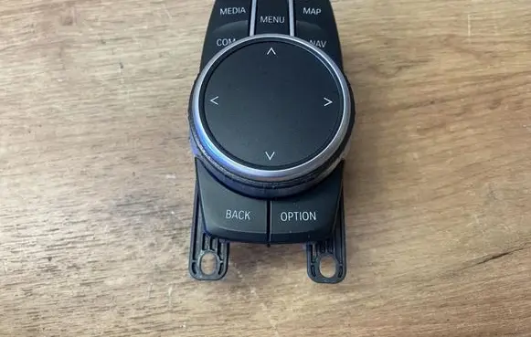 BMW 5 G30 G31 G38 Head unit multimedia control 5A14E64