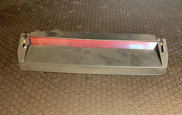 Volkswagen PASSAT CC Third/center stoplight 3C8945087