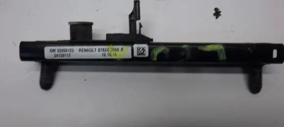 Opel Vivaro Seat belt adjustment rail 878242668R
