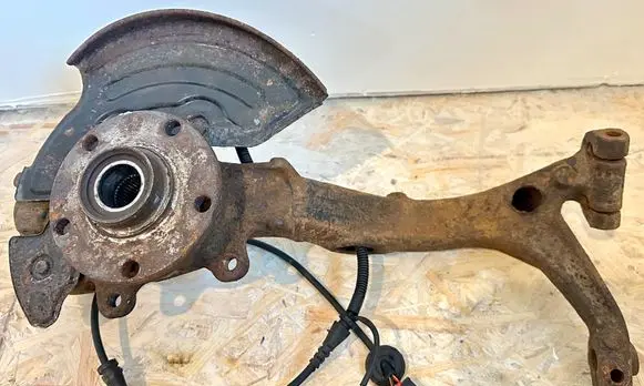 Audi A4 S4 B5 8D Front wheel hub spindle knuckle 8d0407257m
