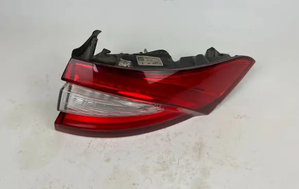 Maserati Levante Rear/tail lights 670035796 CCC150001