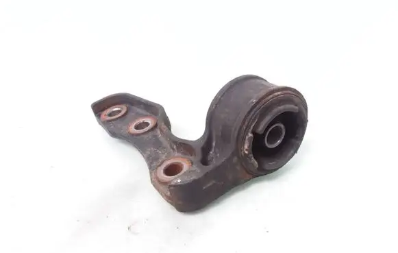KIA Sorento Front differential mounting bracket 