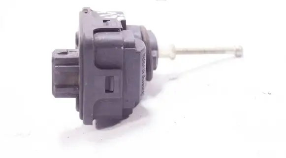 Volkswagen PASSAT B5 Headlight level adjustment motor 4A0941295 00728210