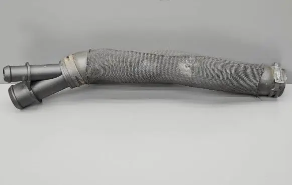 Jaguar XF X250 Engine coolant pipe/hose