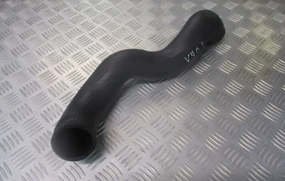 Volvo V70 Intercooler hose/pipe