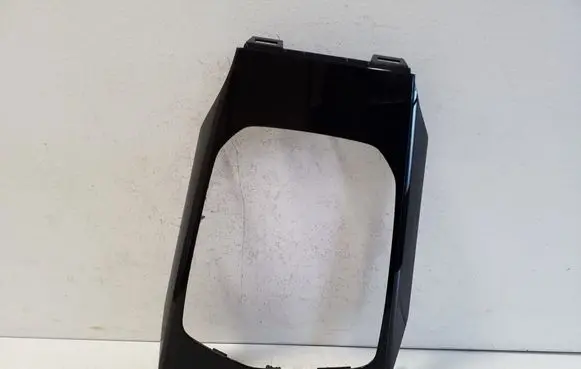 BMW i4 Gear shifter surround trim plastic 9R5A0EF9101