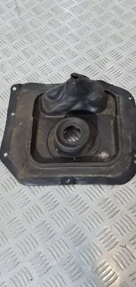 Nissan Terrano Jacking socket point 