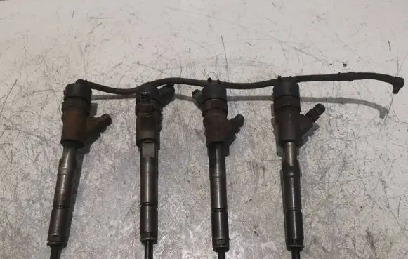 Toyota Auris 150 Fuel injectors set 23670330040