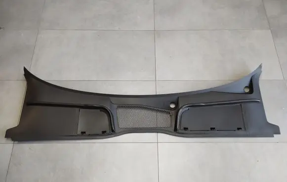 Audi A4 S4 B9 8W Wiper trim 8W1819403A