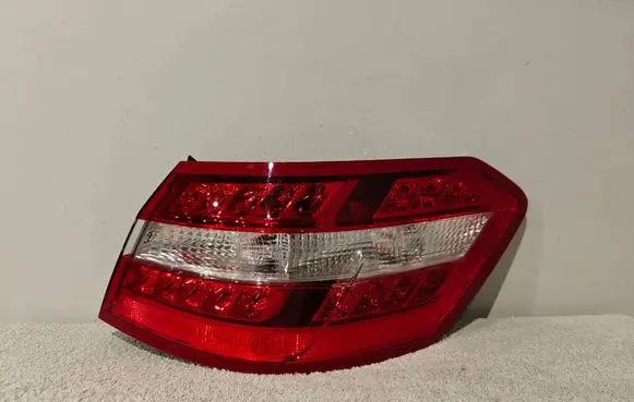 Mercedes-Benz E W212 Rear/tail lights A2129066701 483000E1260