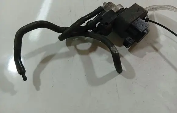 Renault Laguna III Turbo solenoid valve 394502A600 39450-2A600