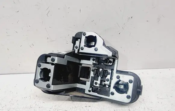 Volvo V40 Tail light bulb cover holder 31299833