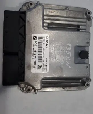 BMW 5 F10 F11 Engine control unit/module 8574091 030850549 0281019806