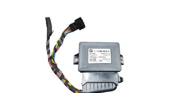 BMW 5 F10 F11 Hand brake control module 6863277 EB686327702 32620301B