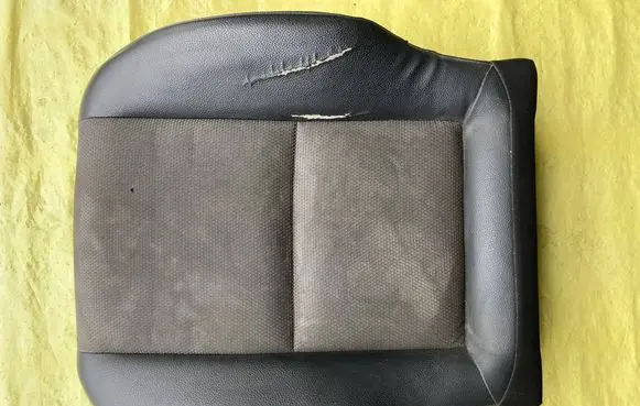 Mercedes-Benz C AMG W204 Seat trim A2048600205 9F51