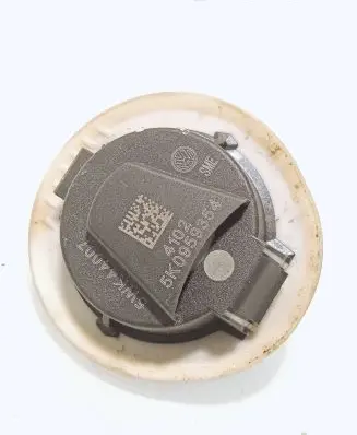 Volkswagen Golf VI Airbag deployment crash/impact sensor 5K0959354 4102