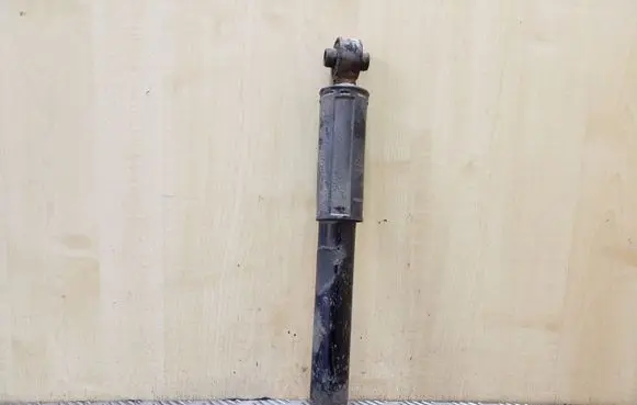Rear shock absorber/damper