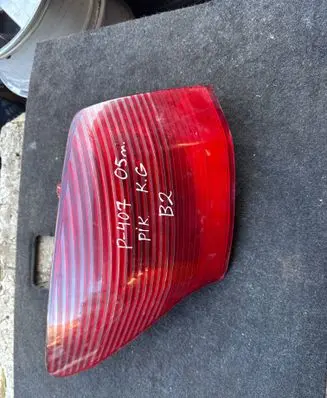 Peugeot 407 Rear/tail lights 