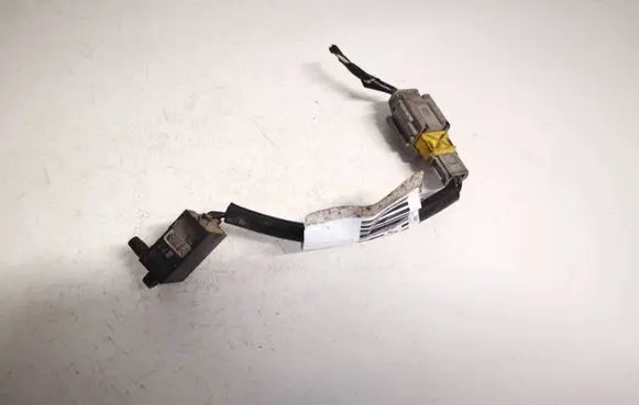Citroen Berlingo Clutch pedal sensor 95835t02
