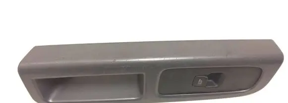 Volvo V50 Electric window control switch 8679474