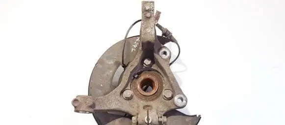 Front wheel hub