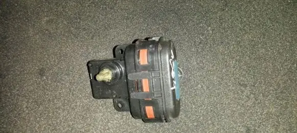 Mercedes-Benz E W210 Central locking vacuum pump 