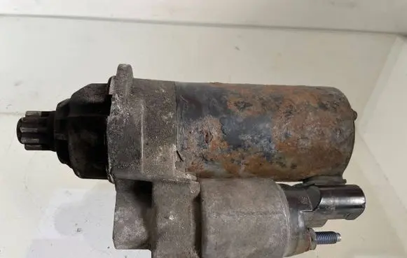 Volkswagen PASSAT B6 Starter motor