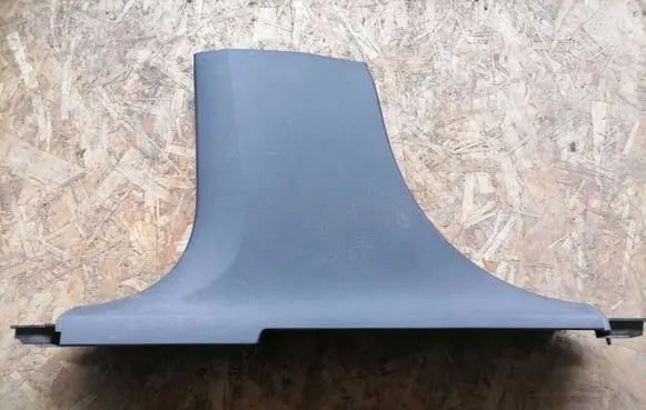 Volvo XC90 (B) pillar trim (bottom) 39829965