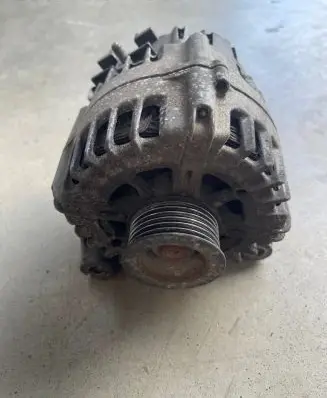 BMW 5 F10 F11 Generator/alternator 8515754 FG23S058