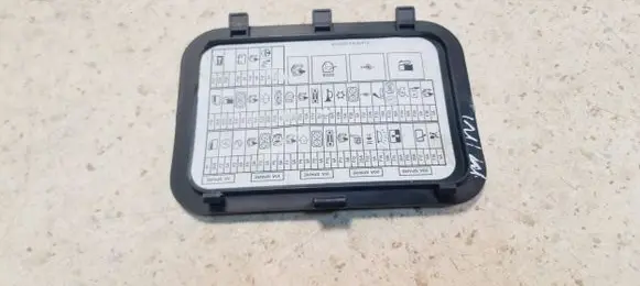Mini One - Cooper R50 - 53 Fuse box cover 1147379E EEG17R