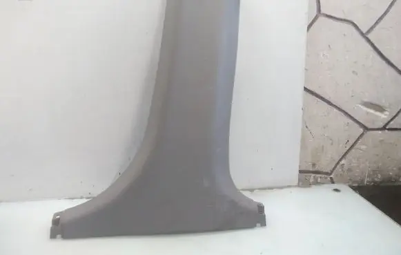 Nissan X-Trail T30 (B) pillar trim (bottom) H6095332300