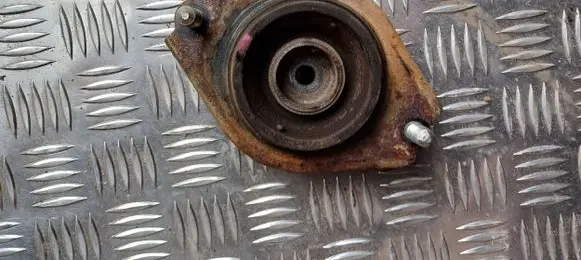 Subaru Impreza III Front shock absorber mounting bracket 