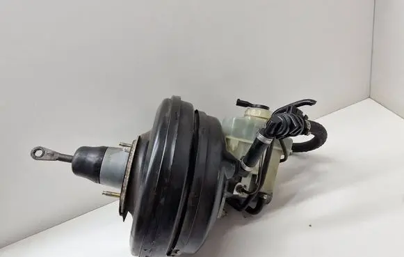 BMW 5 E39 Brake booster 1165057 LSC145T