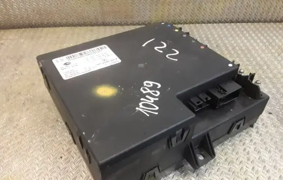 Mercedes-Benz S W221 Fuse box set 2215458232 2214420455